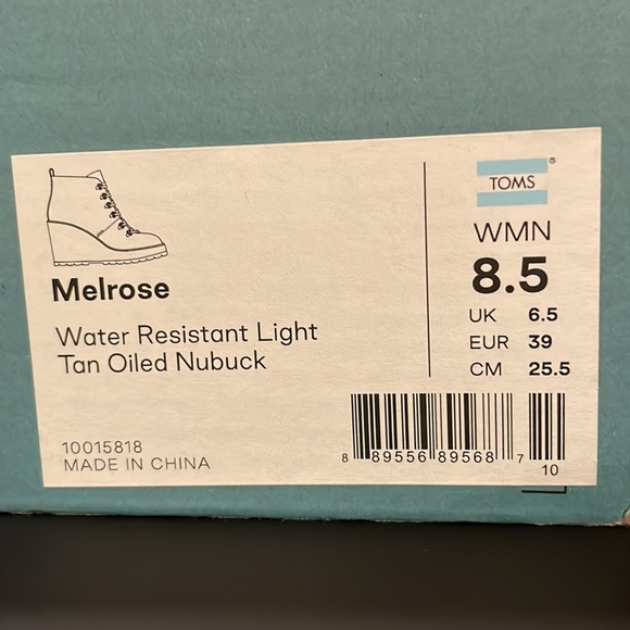 Tom’s Melrose Tan Oiled Nubick - Picture 2 of 3